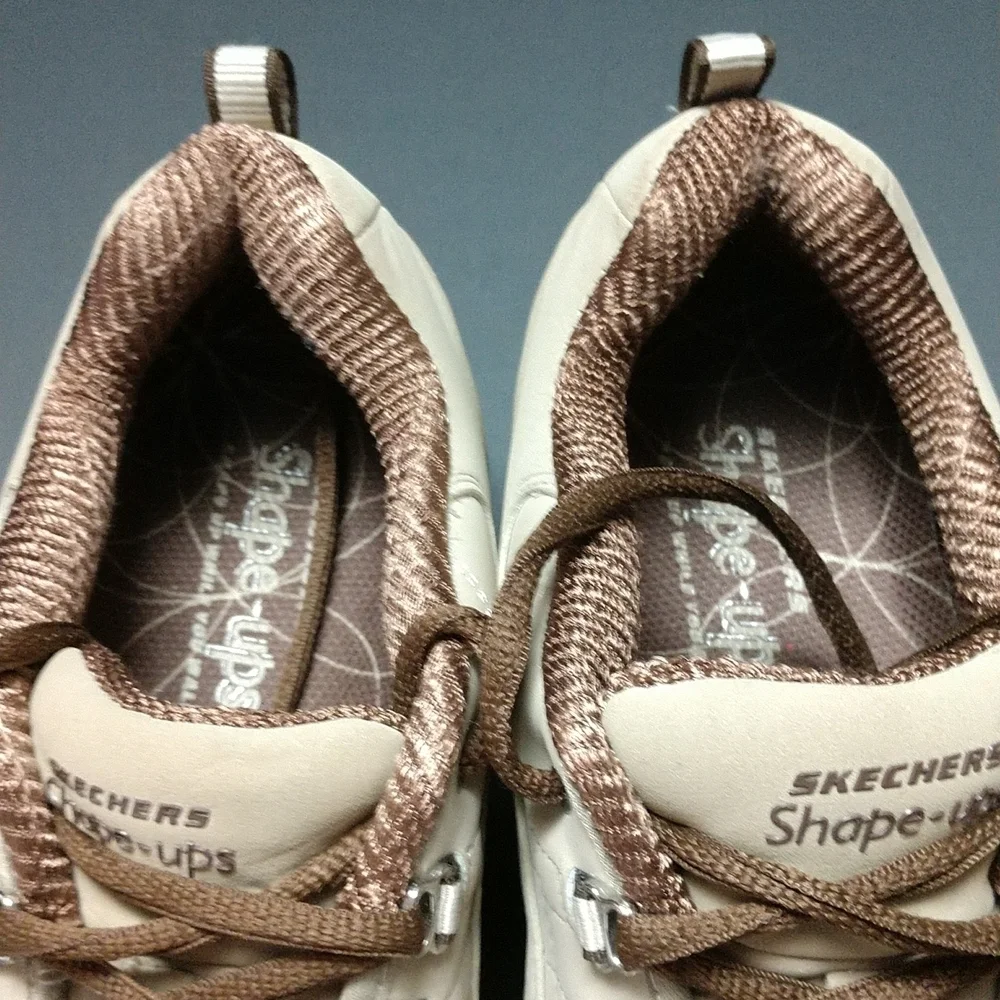 Skechers Shape-ups Leather Shoes Size 9.5